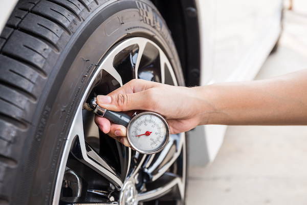 What Does the Tire Pressure Monitoring System Do?